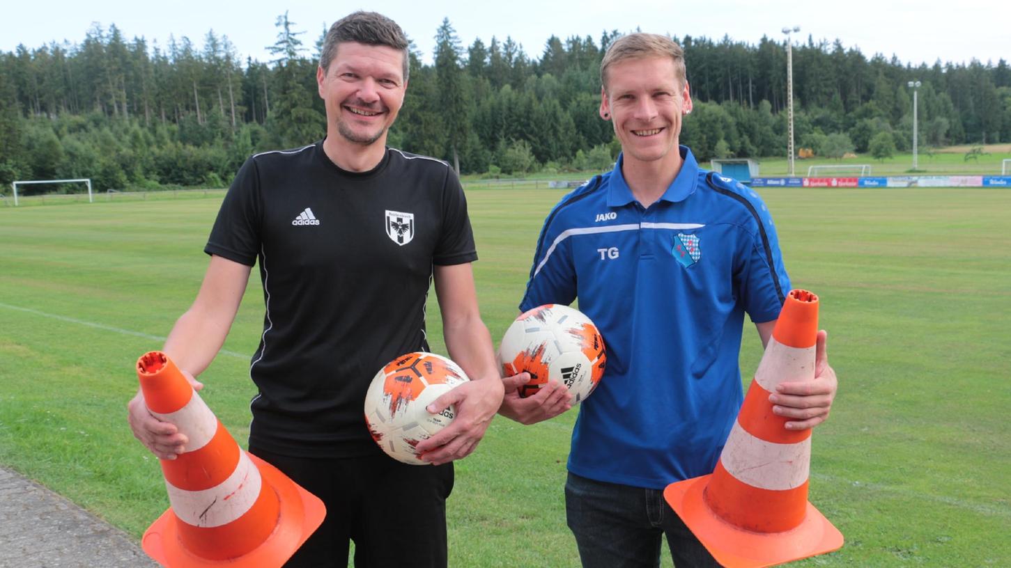 Das Trainerduo der neuen SG Raitenbuch/Burgsalach: Hans-Peter Hoh (links) und Tobias Gungl sehen die Zusammenführung der Teams auf einem guten Weg.  