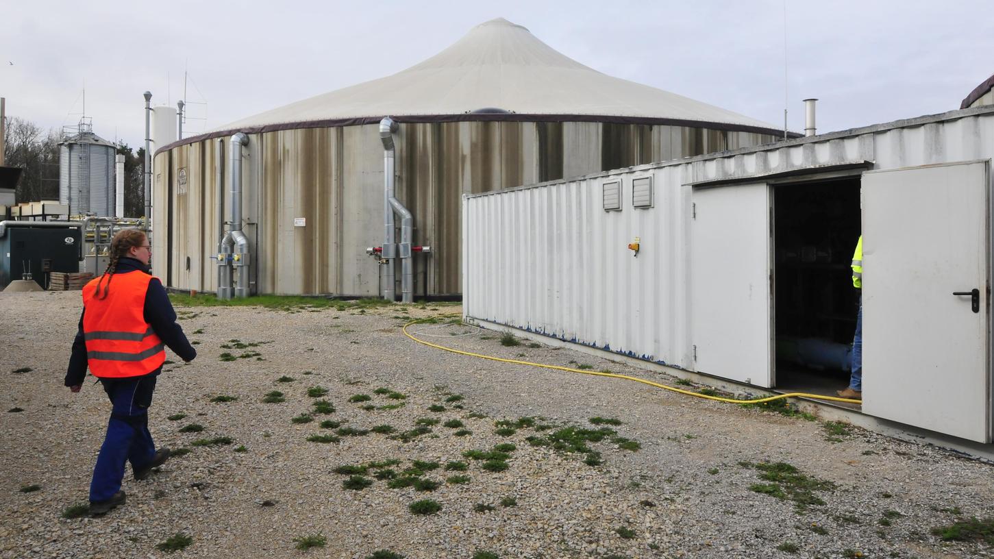 Wird die Geruchsbelästigung mit dem neuen Besitzer besser? Die Biogasanlage bei Eggolsheim.