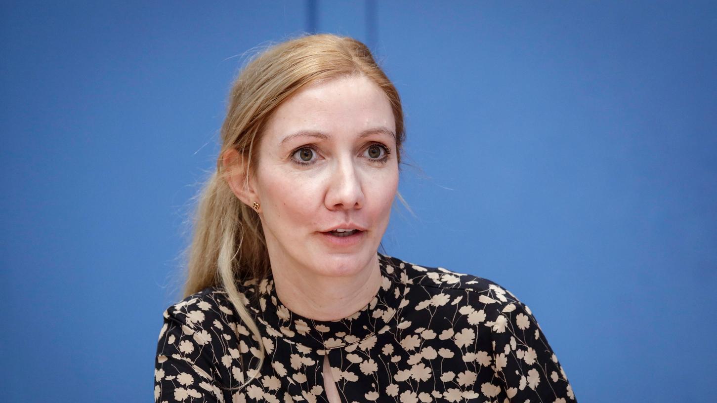 Die Virologin Sandra Ciesek warnt vor der Ansteckungsgefahr der Delta-Variante.
Die Virologin Sandra Ciesek warnt vor der Ansteckungsgefahr der Delta-Variante.