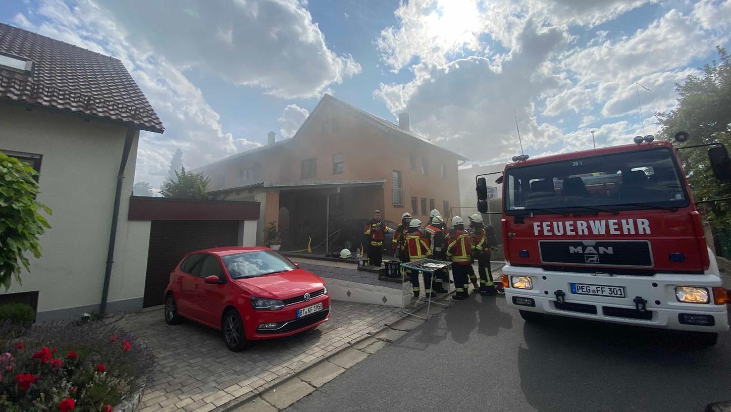 Das Wohnhaus im Pegnitzer Ortsteil Hammerbühl ist nach dem Kellerbrand derzeit unbewohnbar.
Das Wohnhaus im Pegnitzer Ortsteil Hammerbühl ist nach dem Kellerbrand derzeit unbewohnbar.