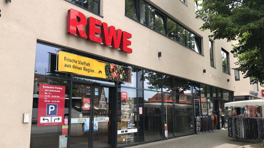 Am 14. August schließt Rewe am Paradeplatz. Am 14. August schließt Rewe am Paradeplatz.