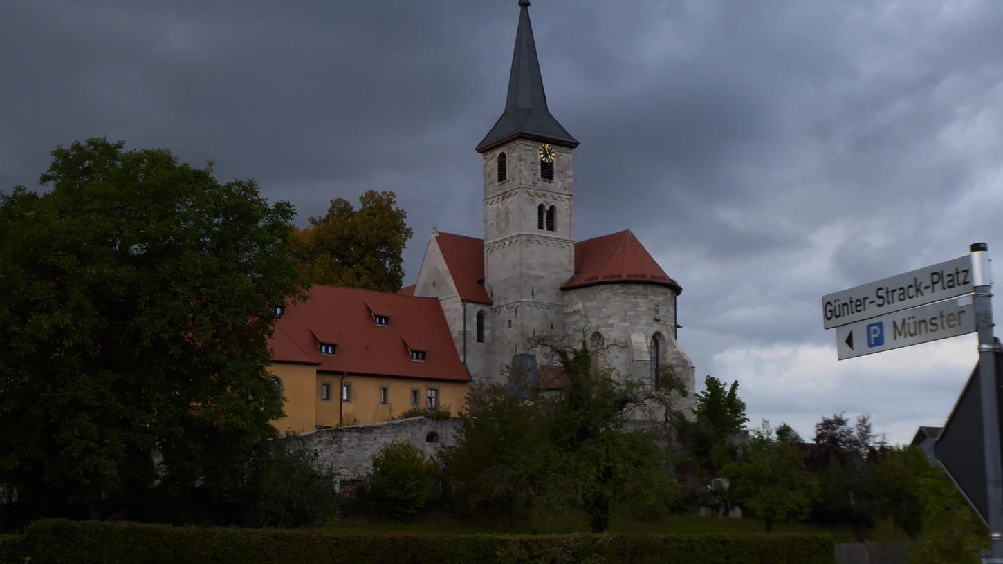 In das Münchsteinacher Münster wird nach einem Jahr Coronapause wieder zu „30 Minuten Orgelmusik“ eingeladen. In das Münchsteinacher Münster wird nach einem Jahr Coronapause wieder zu „30 Minuten Orgelmusik“ eingeladen.
