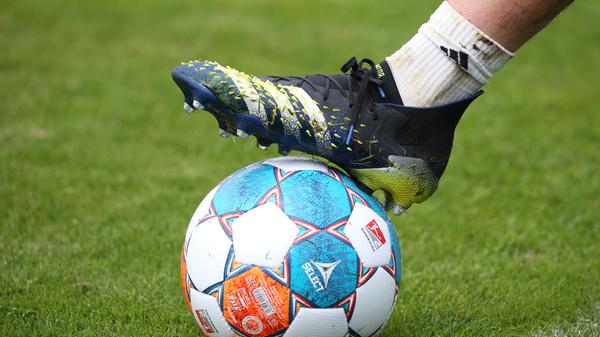 Schuhe, Shirts, Sportausrüstung, Lizenzprodukte: Der Herzogenauracher Sportartikler Adidas beschäftigt in der Region 6500 von weltweit 59.900 Mitarbeitern. Das sind für die Region 200 weniger als im Vorjahr.