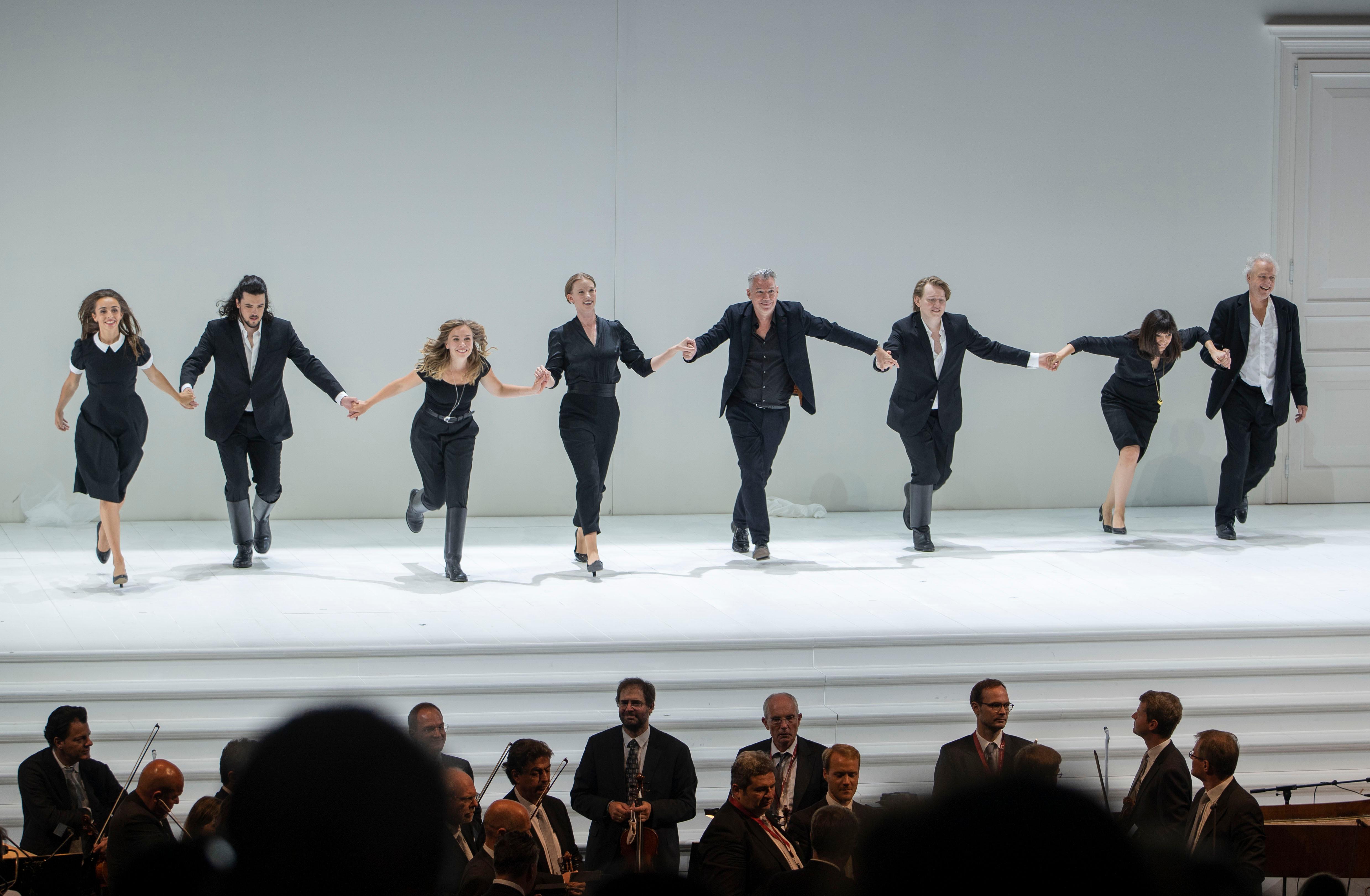 Nach dem Wagnis einer gekürzten, coronagerechten Version von "Cosi fan tutte" herrschte 2020 Erleichterung bei allen Beteiligten. Hier das Urteil unseres Kritikers über "Cosi fan tutte".