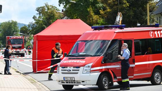 Eine 84-jährige Frau wurde in Forchheim von einem Lastwagen erfasst