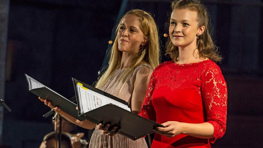 Bei der ION 2018 traten in der Sebalduskirche Maria Erlacher als "Schönheit" und Maria Ladurner als "Vergnügen" auf. 