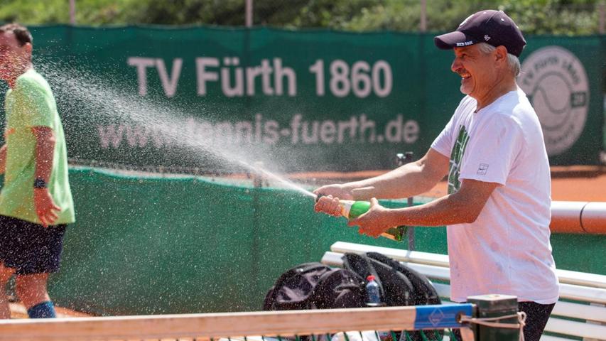 Herren 55 des TV Fürth 1860 sind Regionalligameister im Tennis