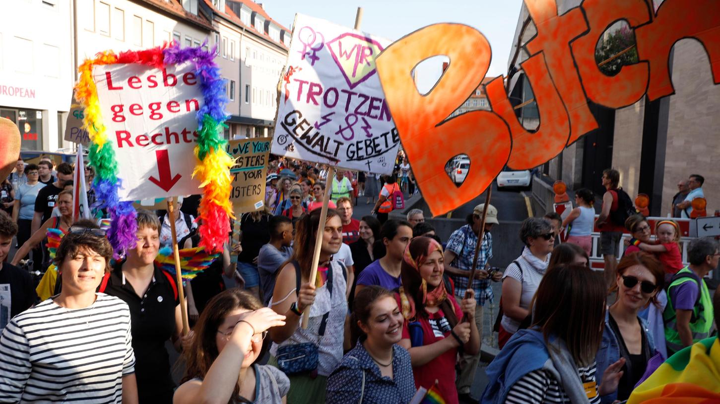 Deshalb gehen lesbische Menschen in Nürnberg auf die Straße