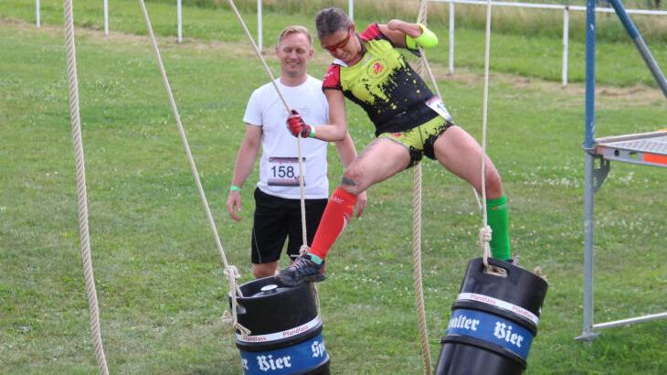 Sportlich: Hindernislauf beim FC Schnaittach Sportlich: Hindernislauf beim FC Schnaittach