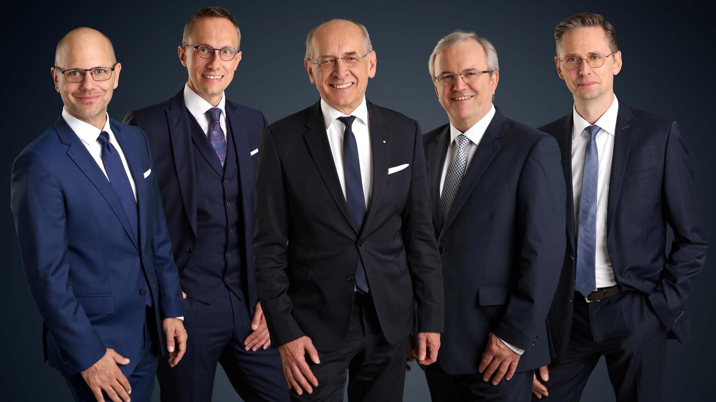 Volks-/Raiffeisenbanker unter sich (v.l.): Alexander Brehm, Joachim Hausner, Gregor Scheller, Rainer Lang, Stefan Benecke.