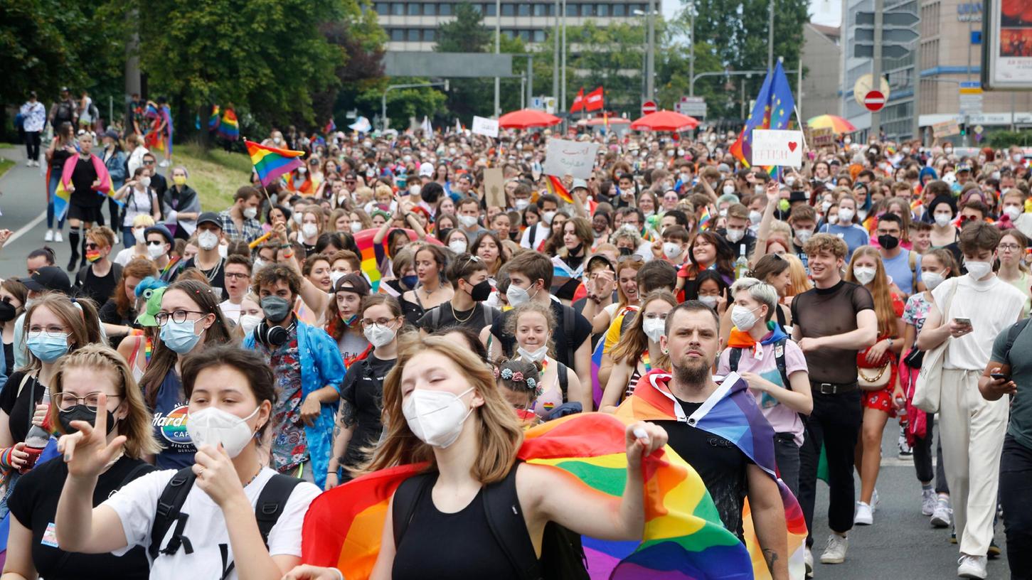 Im August 2021 zog die Parade zum Christopher Street Day durch die Nürnberger Innenstadt.