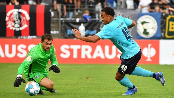 Durfte überraschend für den verletzten Havard Nielsen starten. Und rechtfertigte das anfangs. Stiftete permanent Unruhe, beschäftigte die Babelsberger Defensive und suchte vor dem 1:1 klug den Kontakt zum Torwart, sodass der Schiedsrichter auf Elfmeter entschied. Im weiteren Verlauf glücklos und dann ausgewechselt.