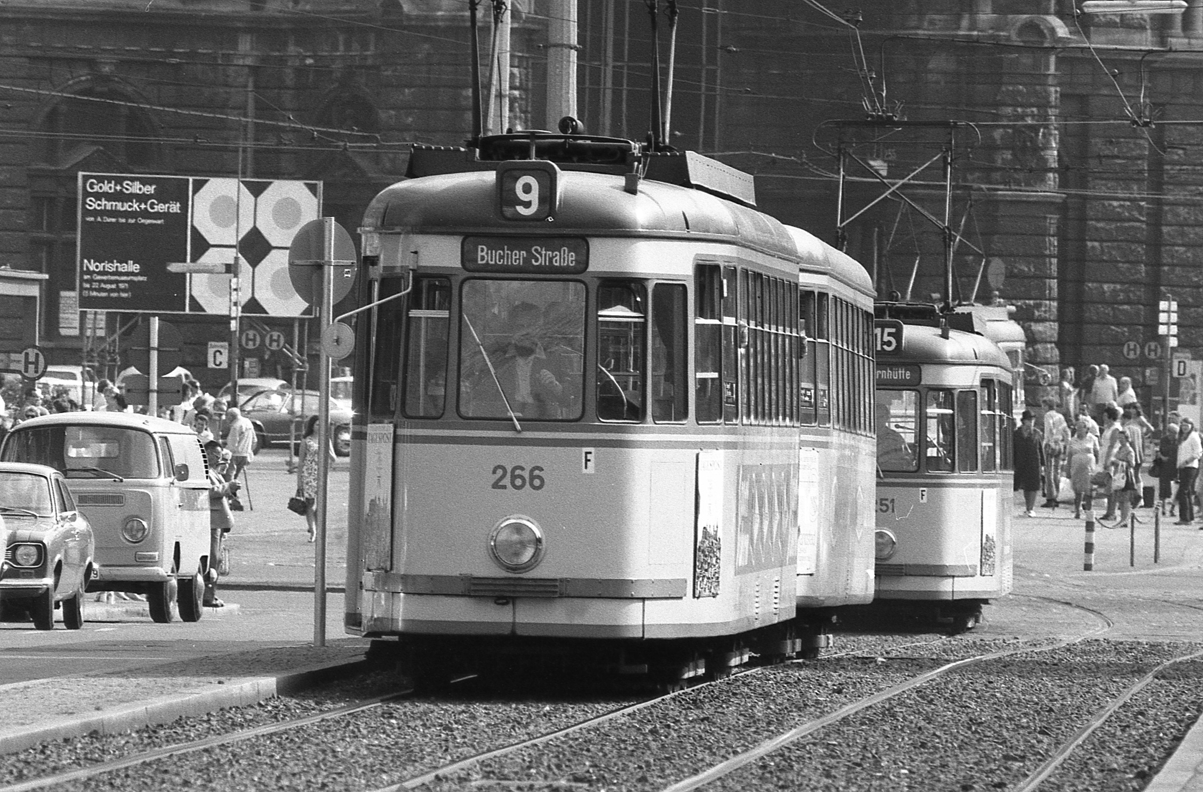 13. August 1971: Straßenbahnen ein Faß ohne Boden 13. August 1971: Straßenbahnen ein Faß ohne Boden
