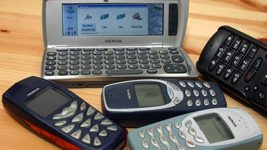 Nokia ist ein Unternehmen aus Finnland. Es war lange Zeit führend, wenn es um die Entwicklung tragbarer Funktelefone ging.