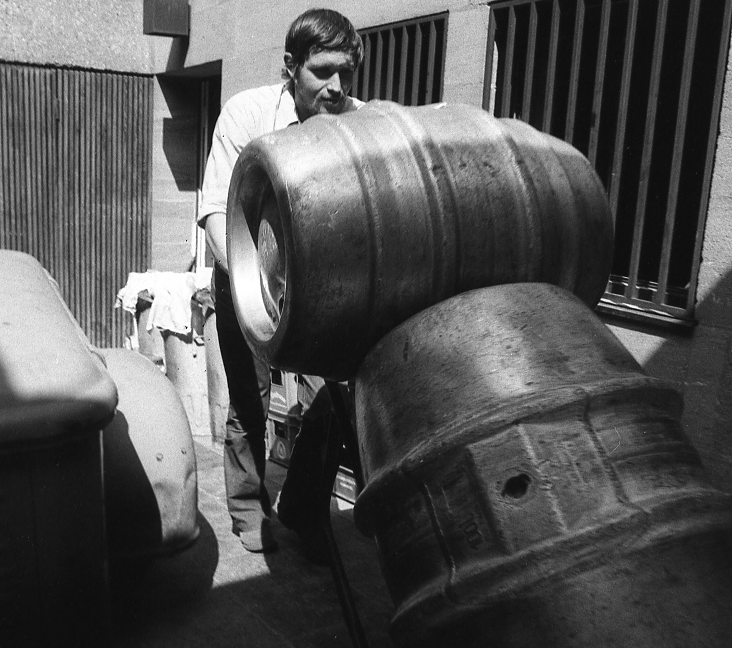16. August 1971: Nach zwölf Stunden harter Arbeit kam der Muskelkater 16. August 1971: Nach zwölf Stunden harter Arbeit kam der Muskelkater