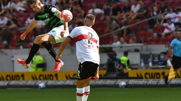 Der Kapitän probierte alles und war der einzige Fürther, der wirklich für Torgefahr sorgte. Lief sich im weiteren Spielverlauf mehrmals fest und musste, wie alle seine Mitspieler, einsehen, dass es ein sehr schwieriges Jahr in der Bundesliga wird.