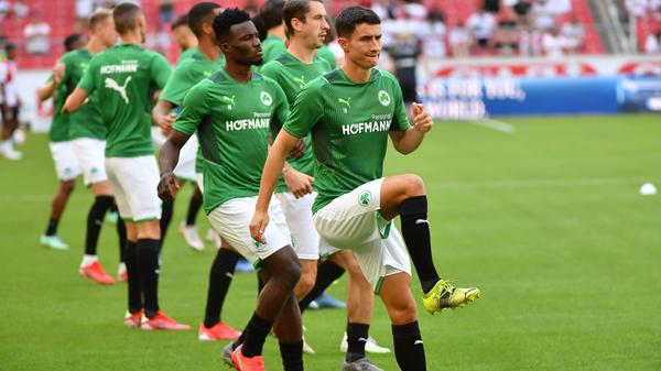 Kam nach einer Stunde für den schwachen Seufert und rückte für Seguin auf die Sechs. Wäre dort mit seiner Zweikampfstärke auch schon früher wichtig gewesen. Konnte weitere Gegentore aber auch nicht verhindern.