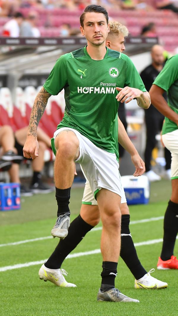 Durfte 20 Minuten vor Schluss für Green auf den Platz, rechtfertigte seine Einwechslung aber nicht. Symbolbild seiner Leistung war ein weiter Ball ins Nichts, weil er die Laufwege seiner Kollegen falsch eingeschätzt hatte. Wiederholung vom Babelsberg-Spiel: Braucht noch Zeit. Vielleicht auch: viel Zeit.