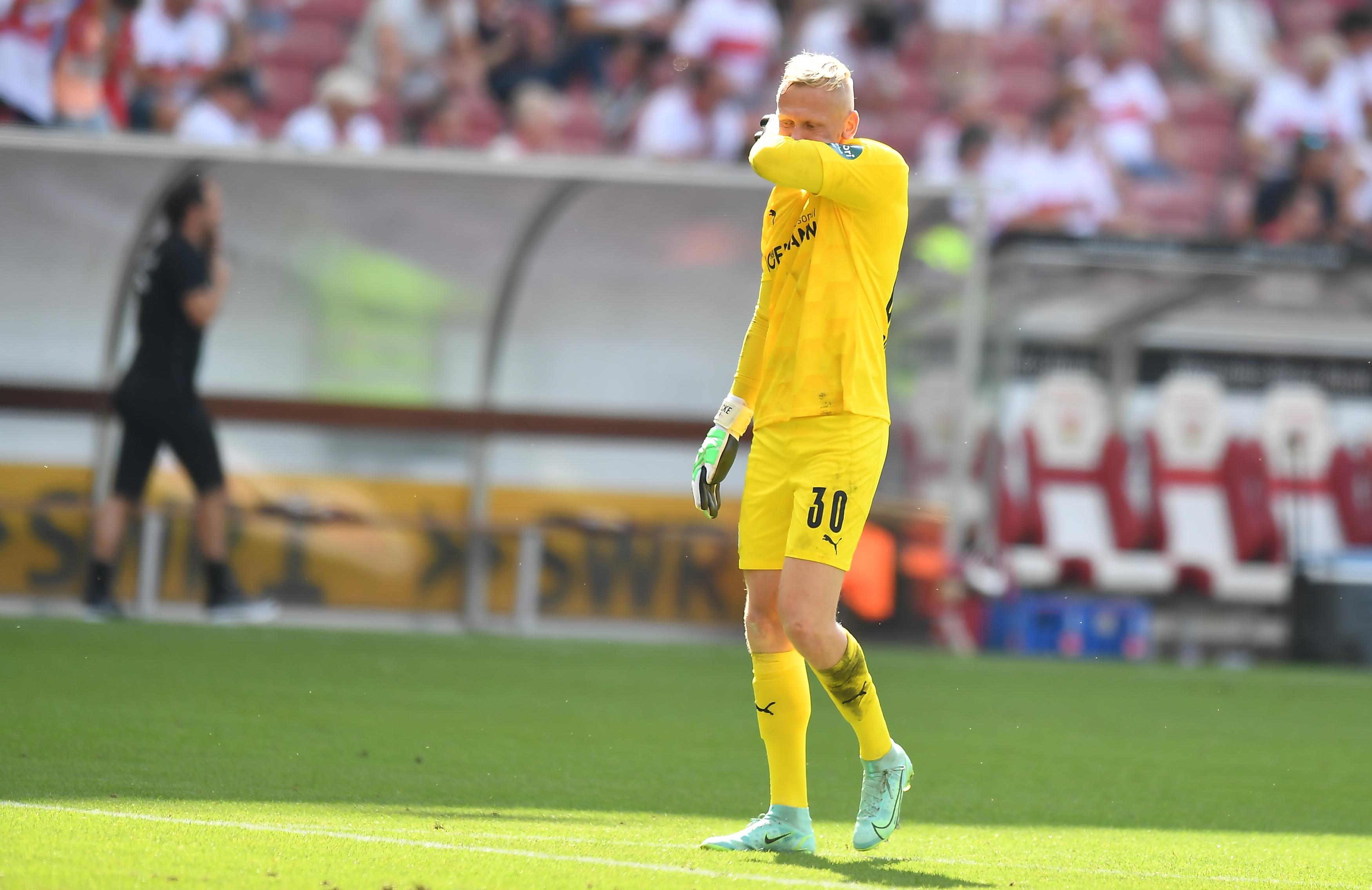 Das hätte definitiv besser laufen können: Mit 1:5 hat das Kleeblatt den Saisonauftakt beim VfB Stuttgart in den Sand gesetzt. Phasenweise spielten die Hausherren den Aufsteiger schwindelig -hier kommen alle Bilder der Hitze-Schlacht!