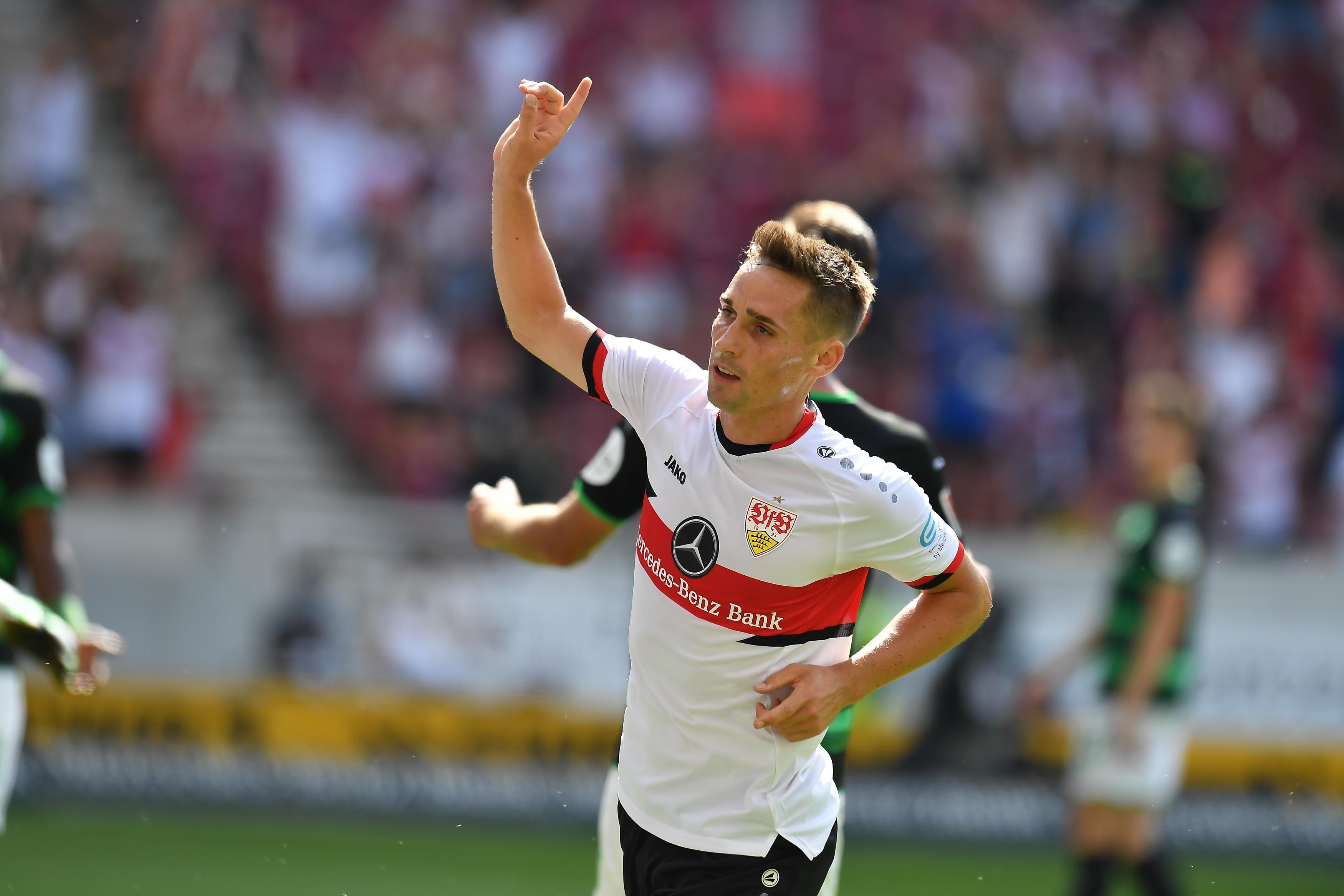 Das hätte definitiv besser laufen können: Mit 1:5 hat das Kleeblatt den Saisonauftakt beim VfB Stuttgart in den Sand gesetzt. Phasenweise spielten die Hausherren den Aufsteiger schwindelig -hier kommen alle Bilder der Hitze-Schlacht!