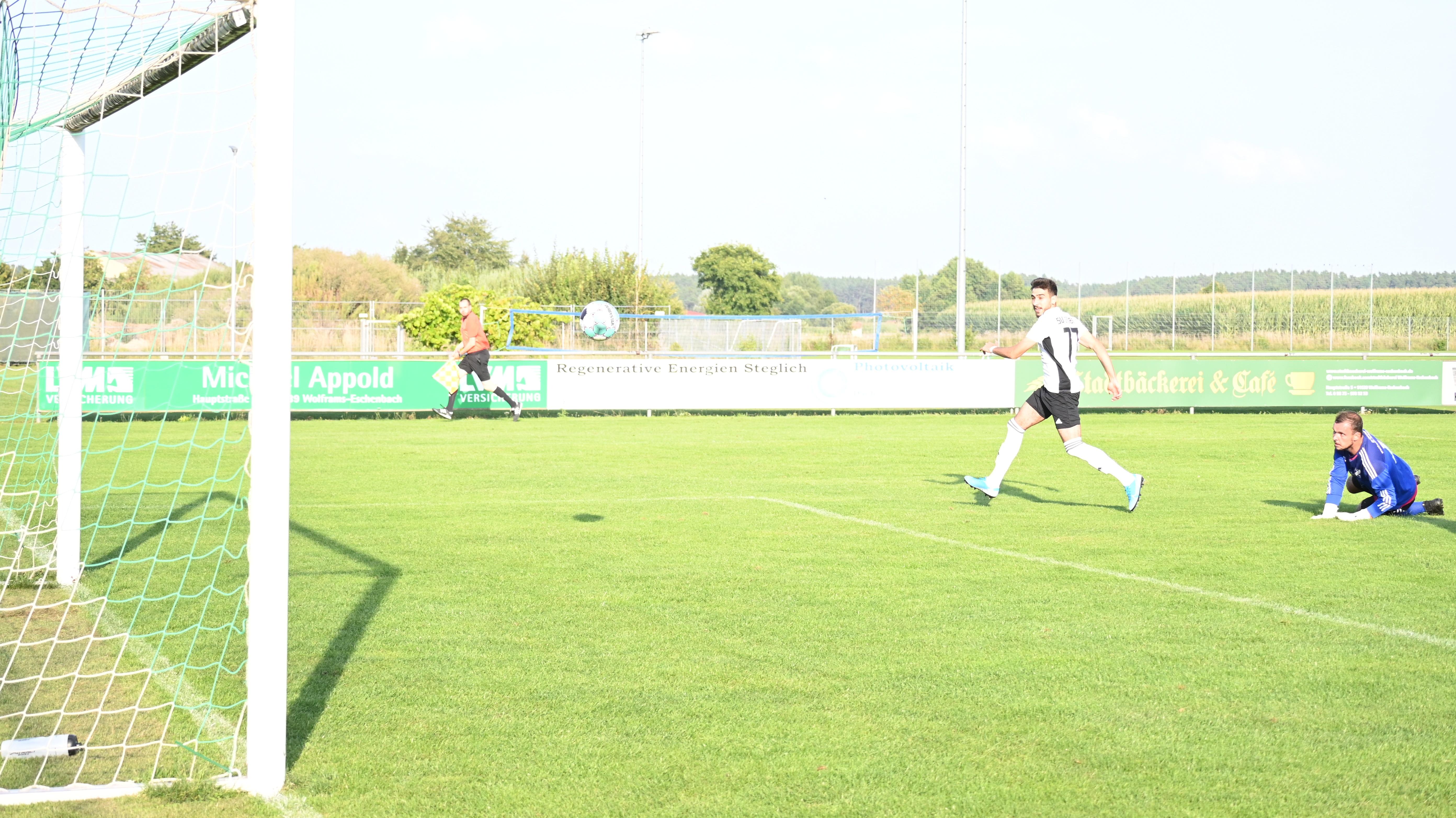 Kayhan Ali trifft zum 1:0 aus Sicht der Gäste.