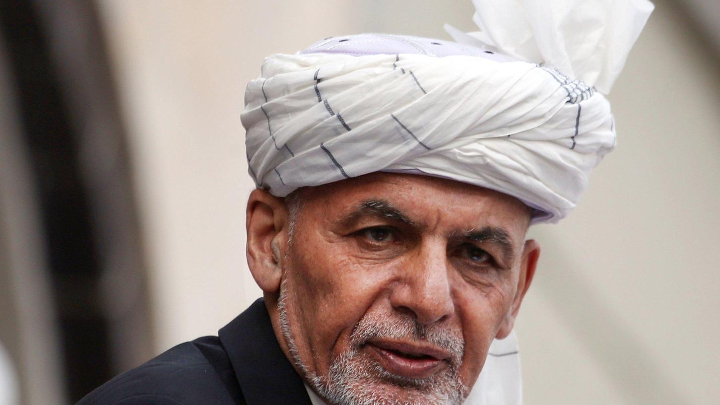 Der afghanische Präsident Ghani hat laut dem Vorsitzenden des Nationales Rats für Versöhnung das Land verlassen.