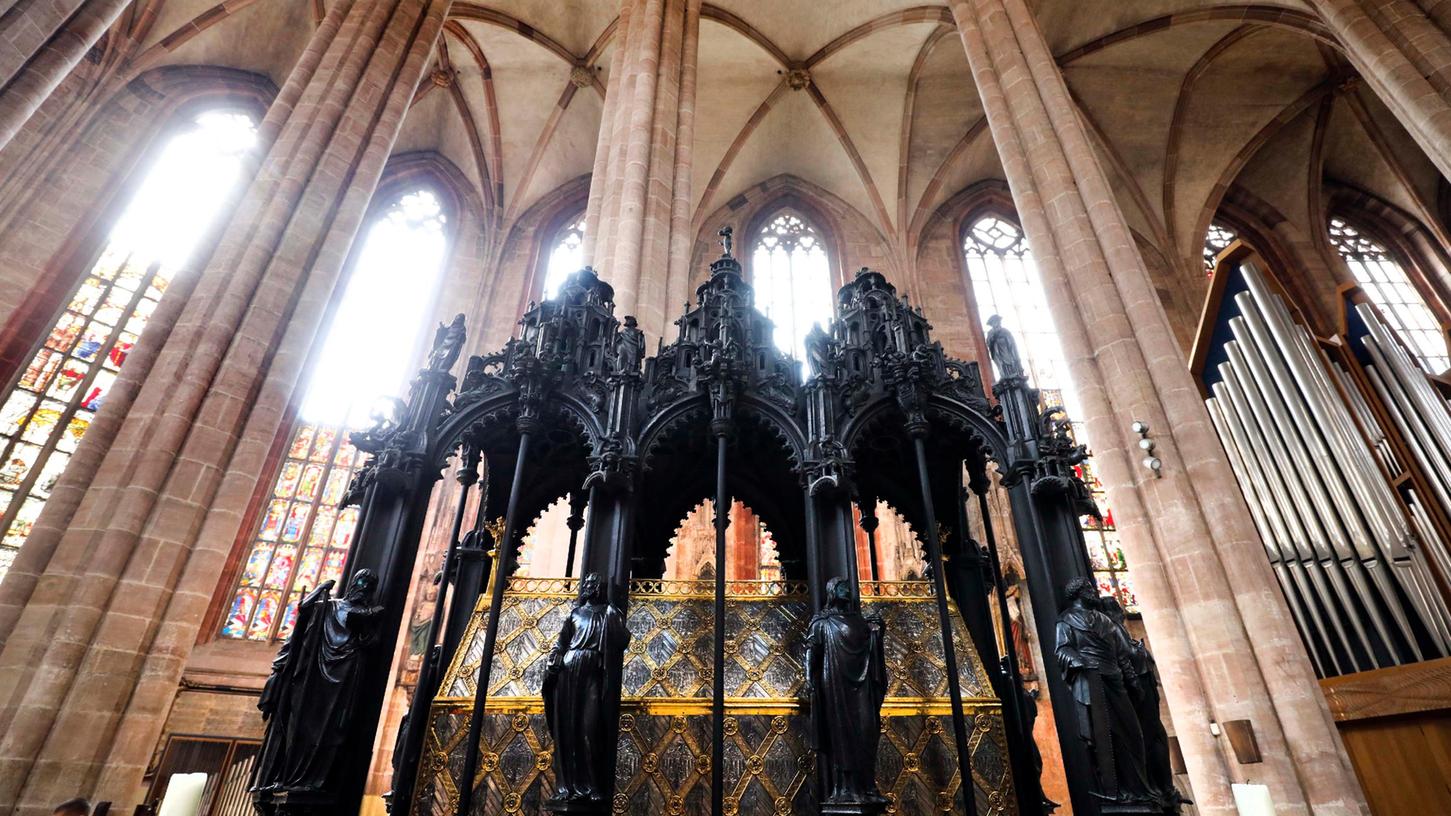 Nürnbergs älteste Pfarrkirche mit dem Grab des Stadtpatrons Sebaldus steckt voller Kunstschätze.