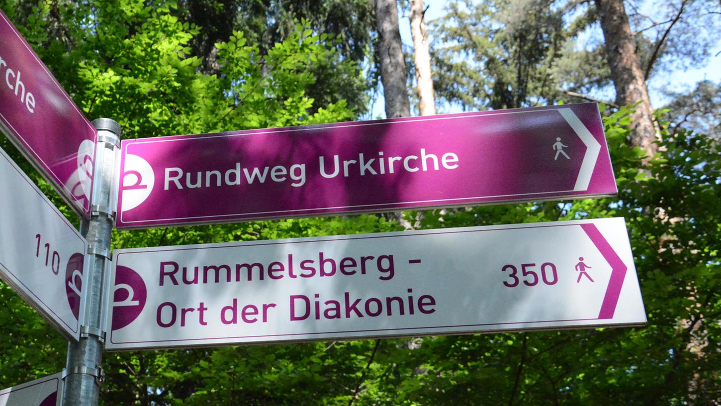 Mit 227 Einzeleinrichtungen und 5.000 Beschäftigte ist die Rummelsberger Diakonie, 20 Kilometer südöstlich von Nürnberg gelegen, ein stattlicher Sozialkonzern. Mit 227 Einzeleinrichtungen und 5.000 Beschäftigte ist die Rummelsberger Diakonie, 20 Kilometer südöstlich von Nürnberg gelegen, ein stattlicher Sozialkonzern.
