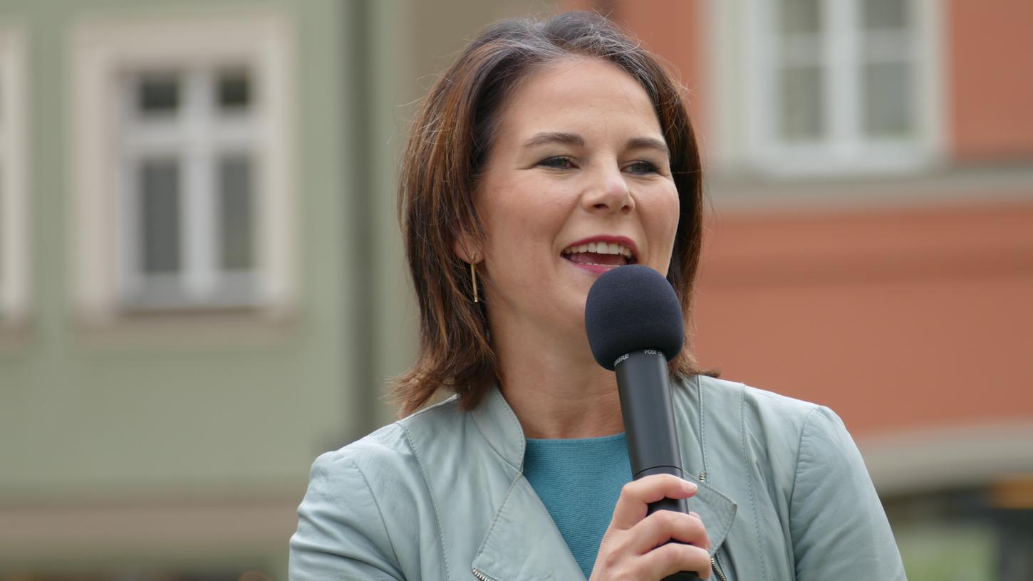 Die grüne Kanzlerkandidatin Annalena Baerbock trat auf dem Bamberger Maxplatz auf.