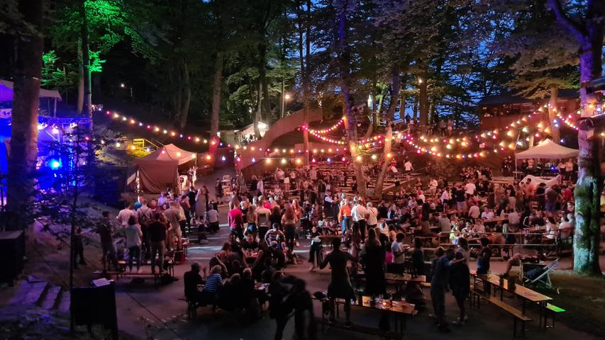 Abschluss des Bergwaldgartens war das Heimspiel-Festival. Kaffkiez, Greeen, ALC und Provninz traten auf, die Stimmung war bestens.