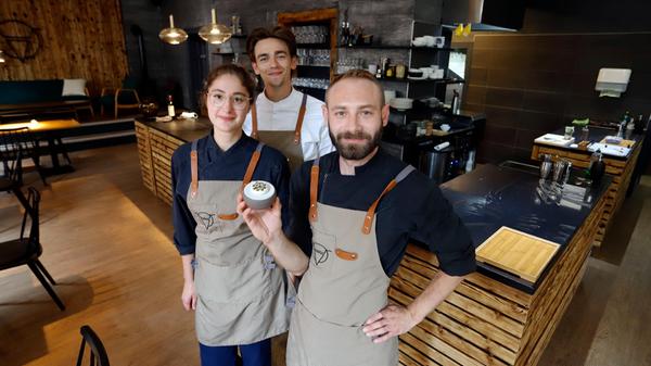 Das Team von Veles in Gostenhof