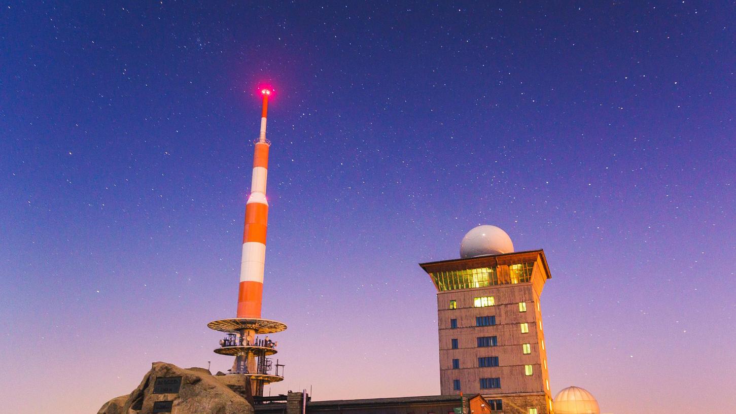 Sternenhimmel über dem Brocken.
Sternenhimmel über dem Brocken.