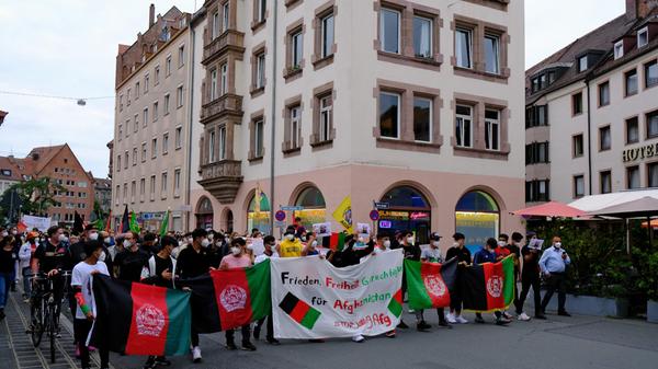 Nachdem der Weiße Turm passiert war, ging es weiter in Richtung Kornmarkt.