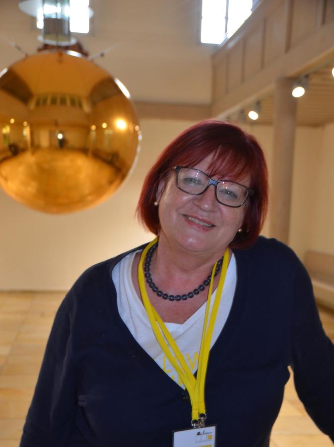 Ursula Kaiser-Biburger in der Alten Synagoge: „Ich liebe Kunst.“  