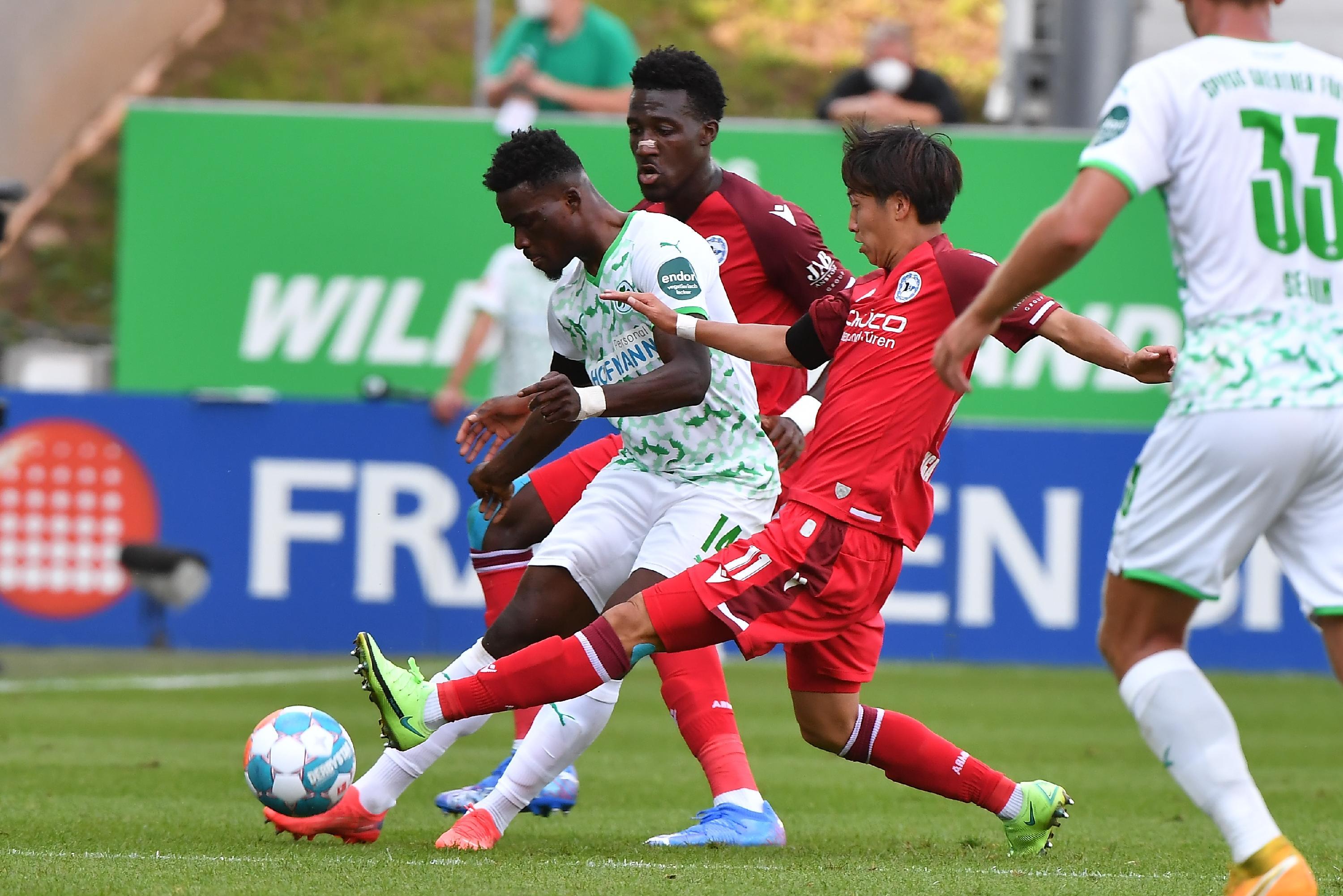 Durfte im bewährten 4-4-2 mit Raute auf der Sechs starten und rechtfertigte seiner Aufstellung mit einer guten Leistung. Sarpei war zweikampfstark, gewann Kopfballduelle und brachte die Bielefelder immer wieder zum Verzweifeln.