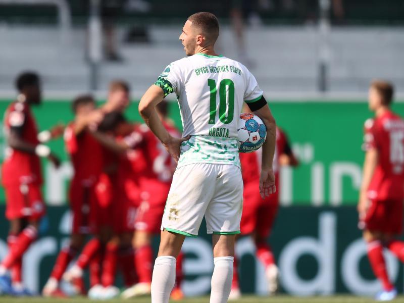 Übernahm kurz nach dem Wiederanpfiff die Verantwortung, blieb beim Elfmeter cool und brachte seine Mannschaft zurück ins Spiel. Auch danach immer wieder an gefährlichen Aktionen beteiligt und gewillt, das Spiel zu gewinnen. Das klappte allerdings nicht.