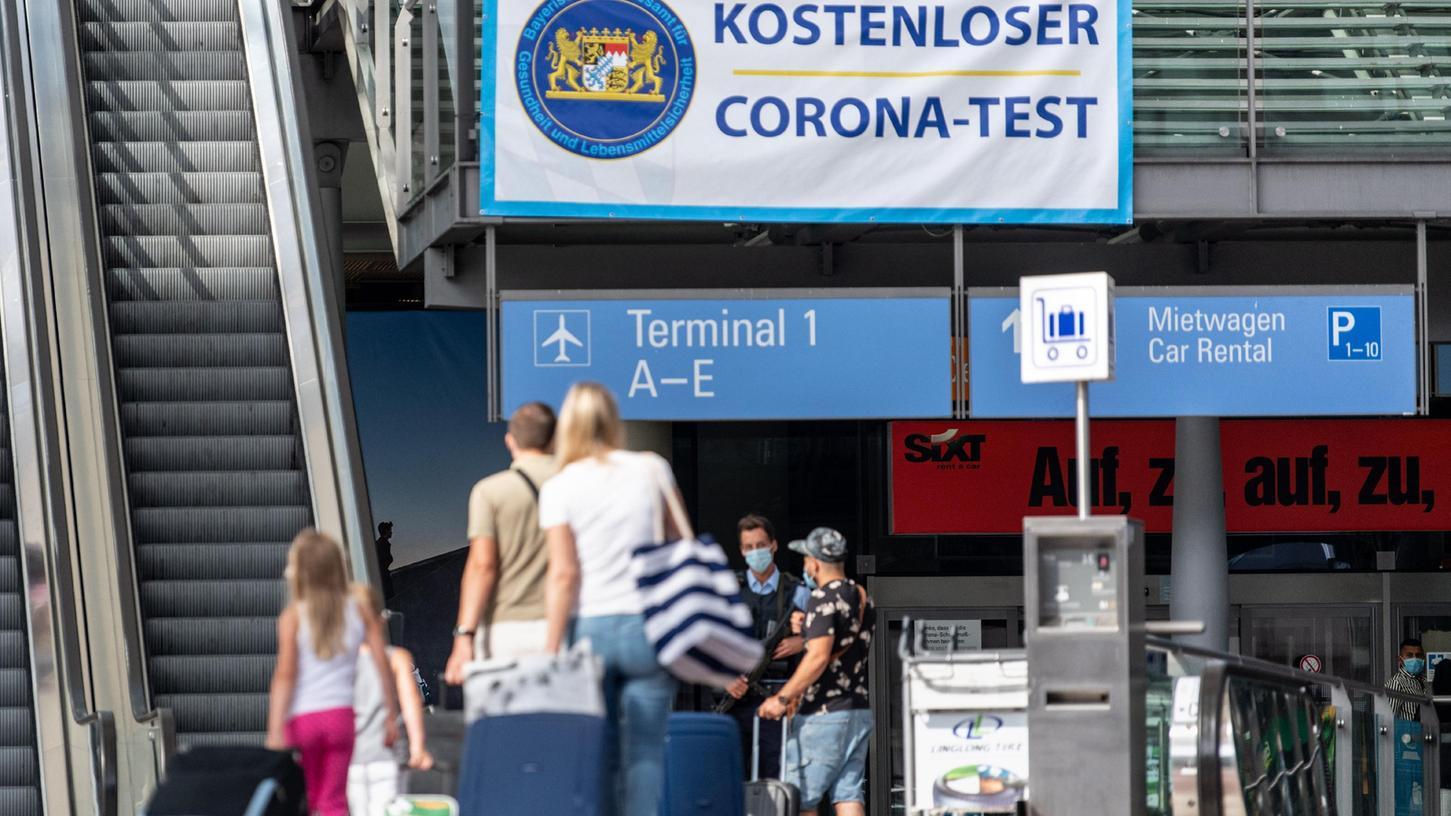 Sind aus Sicht des Weißenburger Landratsamts der Grund für die zuletzt sprunghaft steigenden Inzidenzen. Reiserückkehrer vor allem aus den Balkan-Ländern. Sind aus Sicht des Weißenburger Landratsamts der Grund für die zuletzt sprunghaft steigenden Inzidenzen. Reiserückkehrer vor allem aus den Balkan-Ländern.
