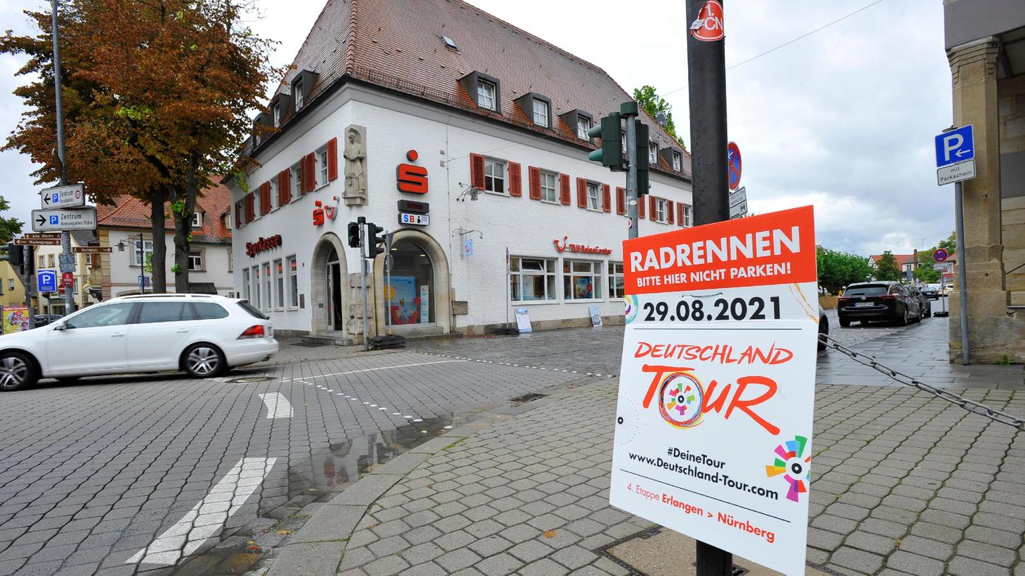 Eher verhalten läuft die Werbung für die Deutschland Tour. Immerhin erfährt der Forchheimer durch Parkverbotstafeln von dem Radrennen.