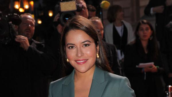 Zuschauer der ARD-"Tagesthemen" erleben Anfang September die Premiere von Aline Abboud. Sie wird dritte Moderatorin neben Caren Miosga und Ingo Zamperoni. Die 33-Jährige kommt vom ZDF und folgt bei den Tagesthemen auf Pinar Atalay, die zu RTL gewechselt ist.