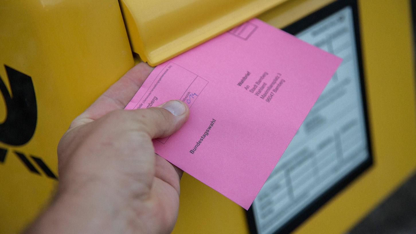 Am 26. September wird in Deutschland ein neuer Bundestag gewählt. Noch nie zuvor haben bereits vier Wochen vor dem Wahltermin so viele Schwabacher per Brief gewählt.
Am 26. September wird in Deutschland ein neuer Bundestag gewählt. Noch nie zuvor haben bereits vier Wochen vor dem Wahltermin so viele Schwabacher per Brief gewählt.