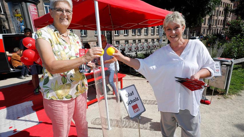 Gabriela Heinrich von der SPD macht Wahlkampf in Nürnbergs Norden. Gabriela Heinrich von der SPD macht Wahlkampf in Nürnbergs Norden.