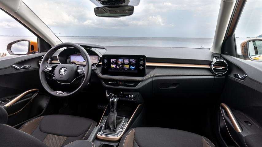 Die höheren Ausstattungsvarianten bekommen ein digitales Fahrerdisplay. Die höheren Ausstattungsvarianten bekommen ein digitales Fahrerdisplay.