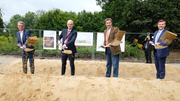 Grundsteinlegung TUN / Spatenstich