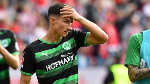 Halbzeit in Mainz: Nach den zwei Gegentoren konnte sich die Spielvereinigung etwas fangen und einen hören Rückstand verhindern, wenngleich der FSV kurz vor der Pause nach einem Klärungsversuch der Kleeblatt-Abwehr noch eine Chance bekommen hat.