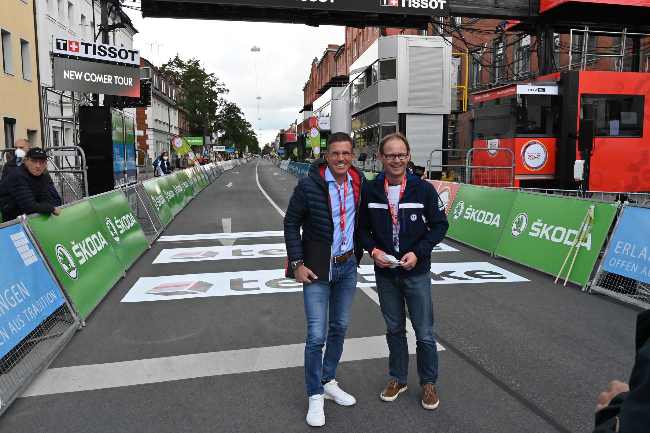 Sie hatten das Radsport-Fest in Erlangen organisiert: Ulrich Klement (rechts), der Leiter des Sportamts, und Christian Frank, Chef des City-Managements.