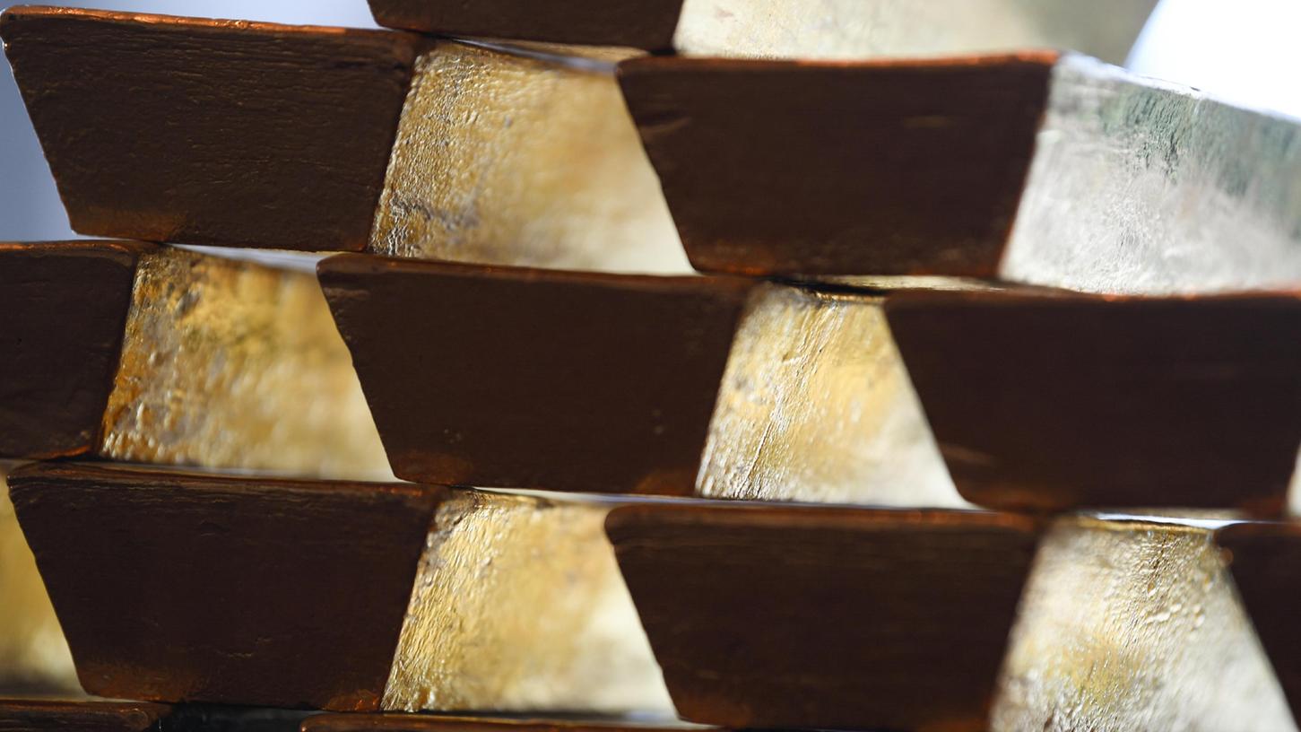Die Deutschen kaufen Gold wie verrückt - aus Angst vor Inflation.
Die Deutschen kaufen Gold wie verrückt - aus Angst vor Inflation.
