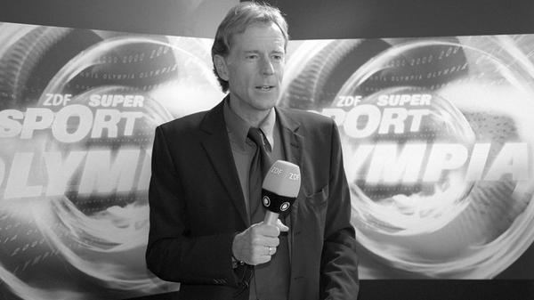 Der ehemalige ZDF-Sportchef Wolf-Dieter Poschmann ist tot. Wie der öffentlich-rechtliche Sender mitteilte, starb der frühere Moderator des "Aktuellen Sportstudios" nach kurzer, schwerer Krankheit im Alter von 70 Jahren.