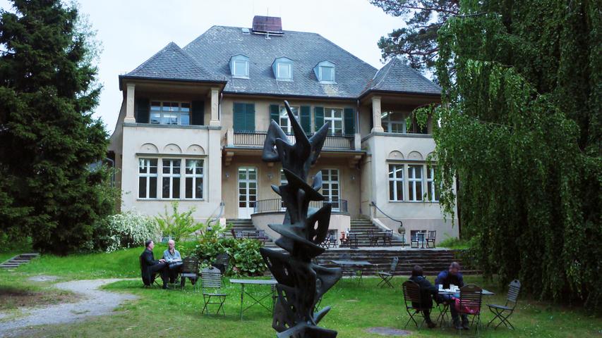 Das Haus am Waldsee mit lauschigem Garten davor.

Mehr persönliche Lieblingsorte von unserem Berlin-Korrespondent Harald Baumer.
