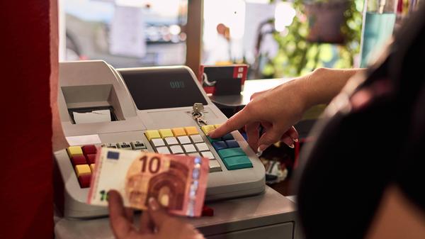 Mediangehalt: 26.572 Euro brutto pro Jahr