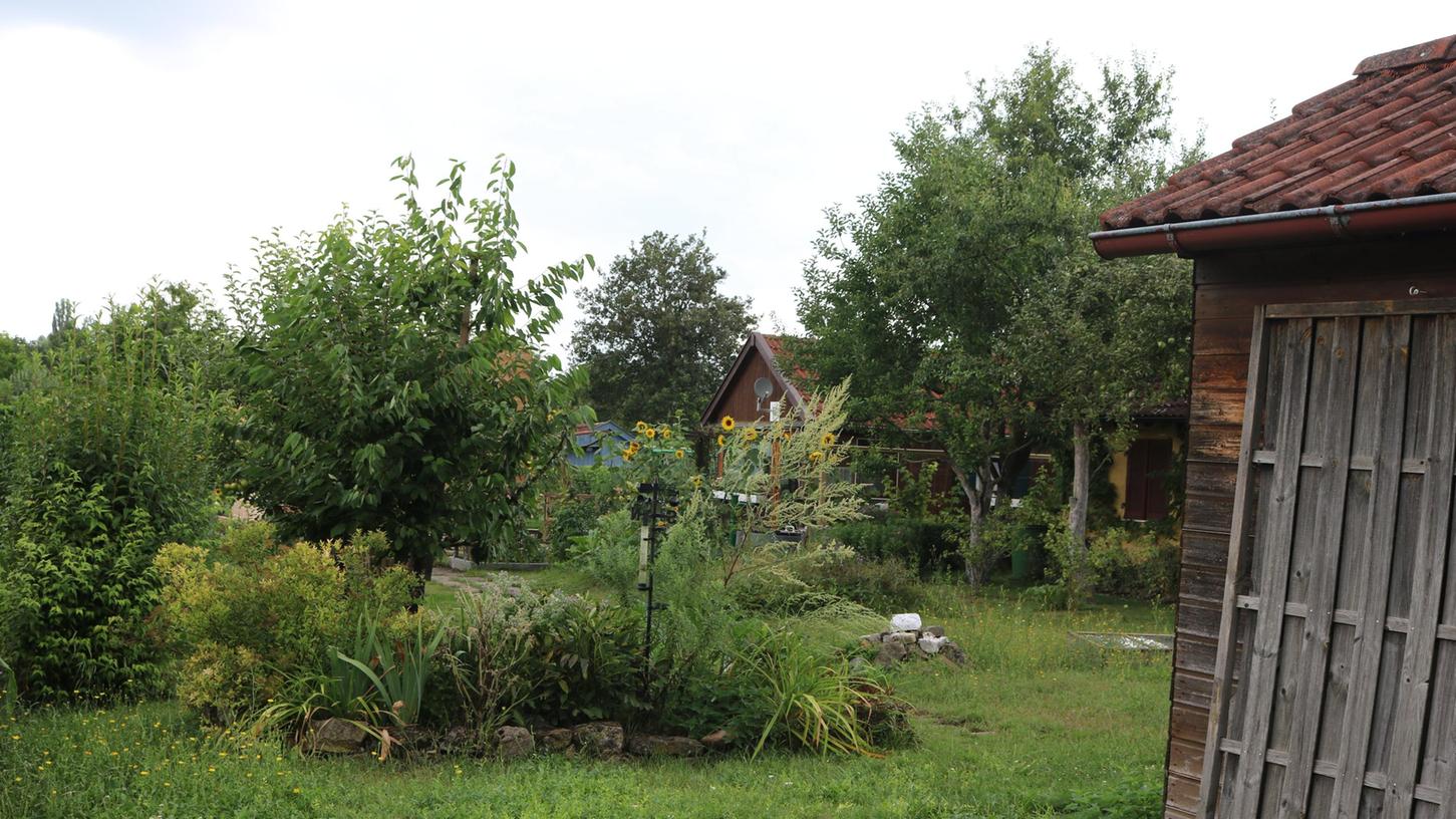 Einen Garten in Sulzkirchen hat ein bislang Unbekannter verwüstet (Symbolbild).
